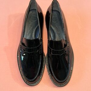 New PAUL GREEN Patent Leather, Rhinestone Accent Shoes. Size 5.5